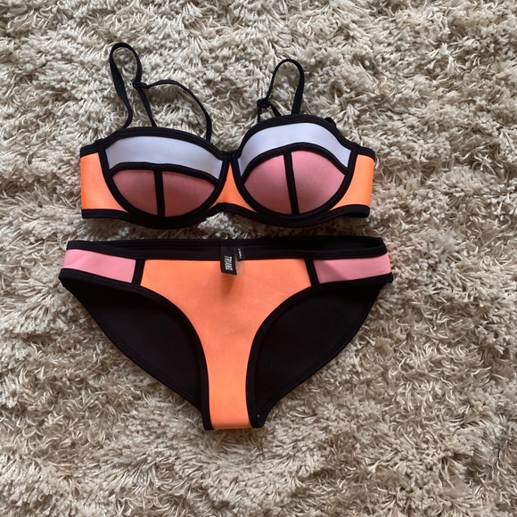 Triangl bikini